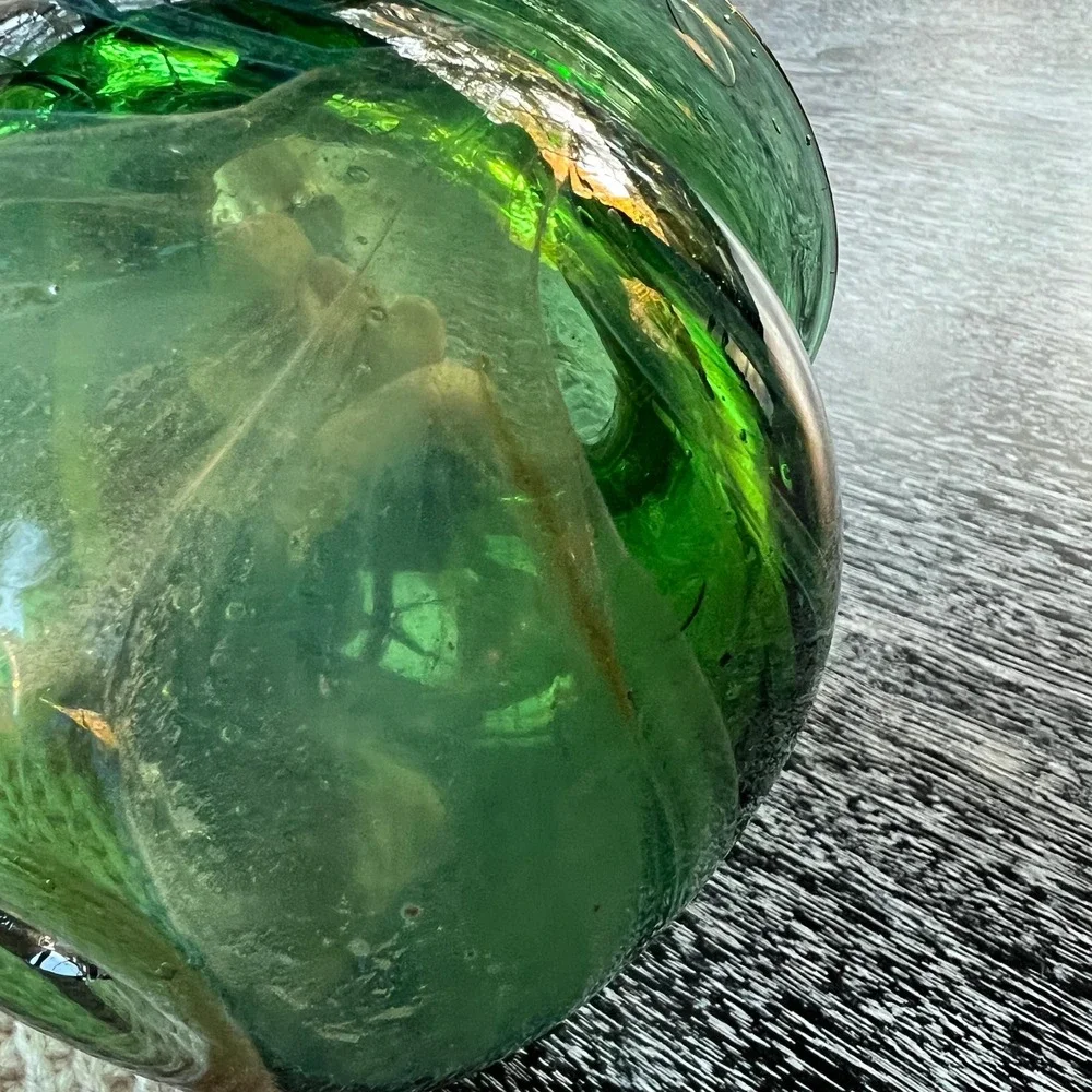 Blown Glass Vase - greenwith blue/gold scallop‎ swirls